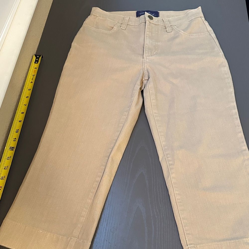 NYDJ Straight Leg Beige Jeans Size 0P, 15" Inseam